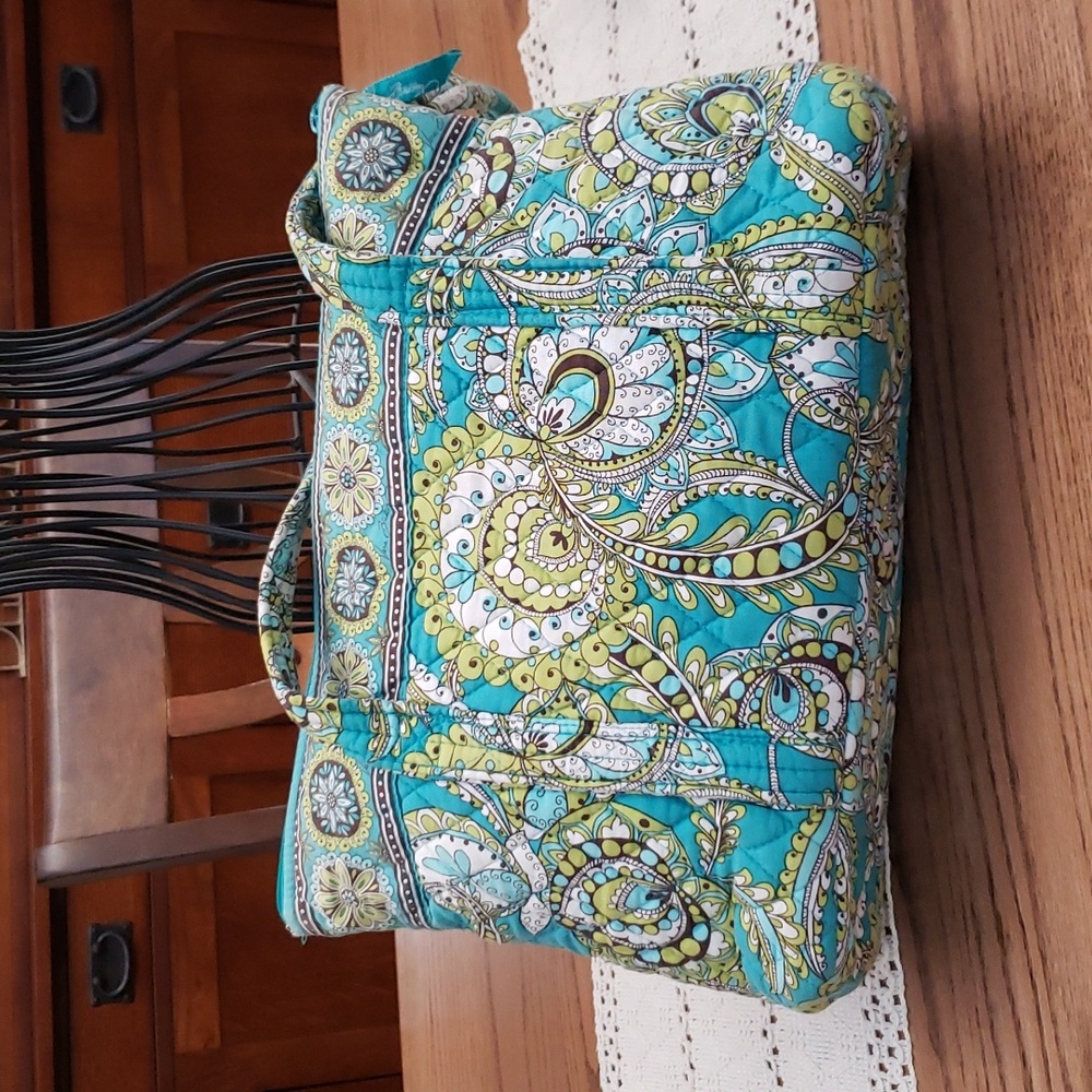 Retired Vera Bradley Pattern (Rare Find) VERY GOOD CONDITION - Picture 3 of 10